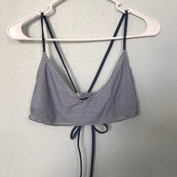 Cross-back bathing suit top - Picture 1 of 3